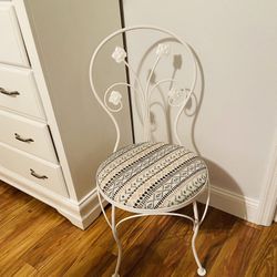 Dining Chairs 