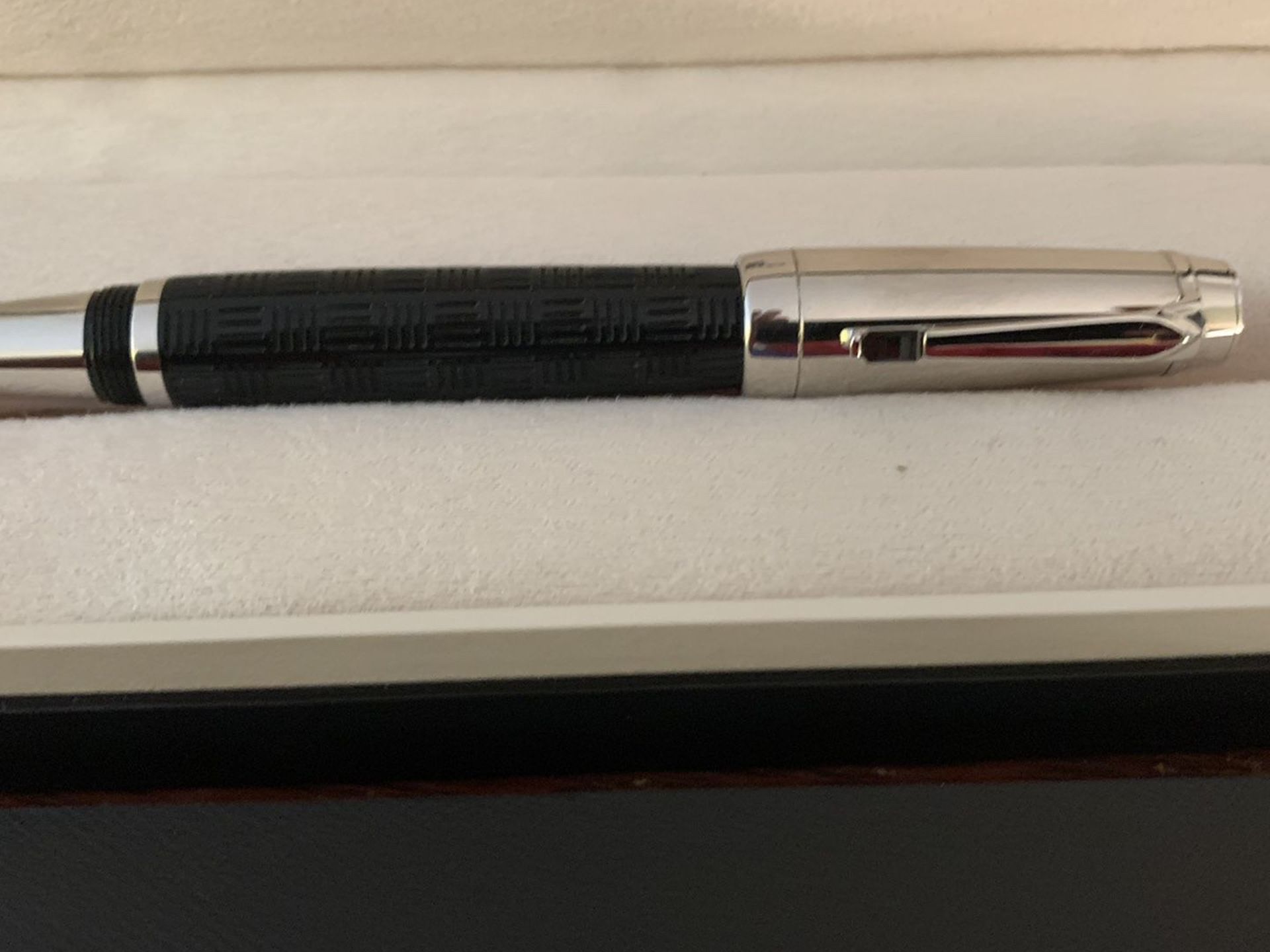 Montblanc Boheme Collection Ballpoint Pen Black Sapphire Stone Platinum Trim