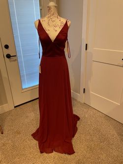 Burgundy Satin V-Neck Formal Gown