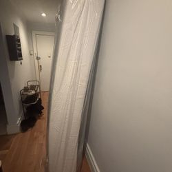 UNUSED/COMPLETELY NEW 12” QUEEN MATRESS