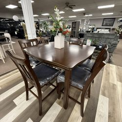7 Pc Dining Table 