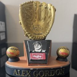 KC Royals Alex Gordon 2011 Autographed the Golden Glove Award!
