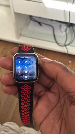 APPLE WATCH  (SE) 40 MM