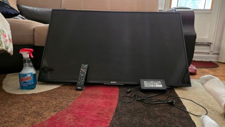Sony 49" 4K Smart TV (XBR-49X800E) - Excellent Condition