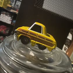 Cartuned Diecast Chevy Impala Adjustable Axle 