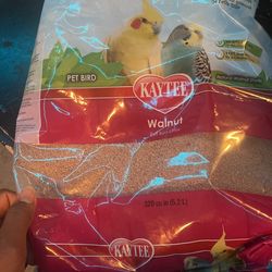Selling Bird Bedding Parakeet/cockatiel And More Birds