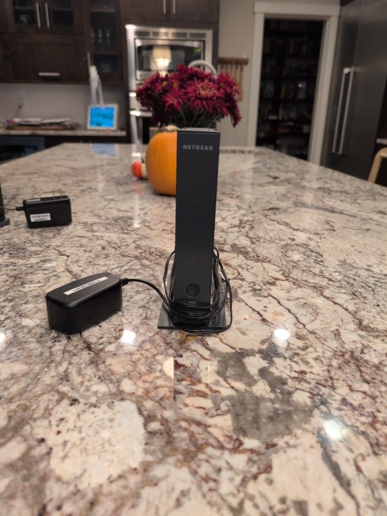 Netgear Wireless N 300 Router WNR2000