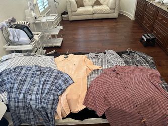 UNTUCKit Man Shirts XL