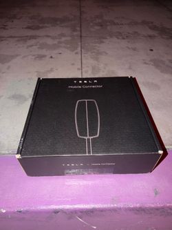 Tesla Mobile Connector