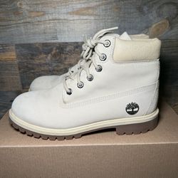 Timberland Classic 6" Boots-7Y/8.5W