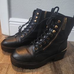 GUESS Women's Fearne Combat Boot