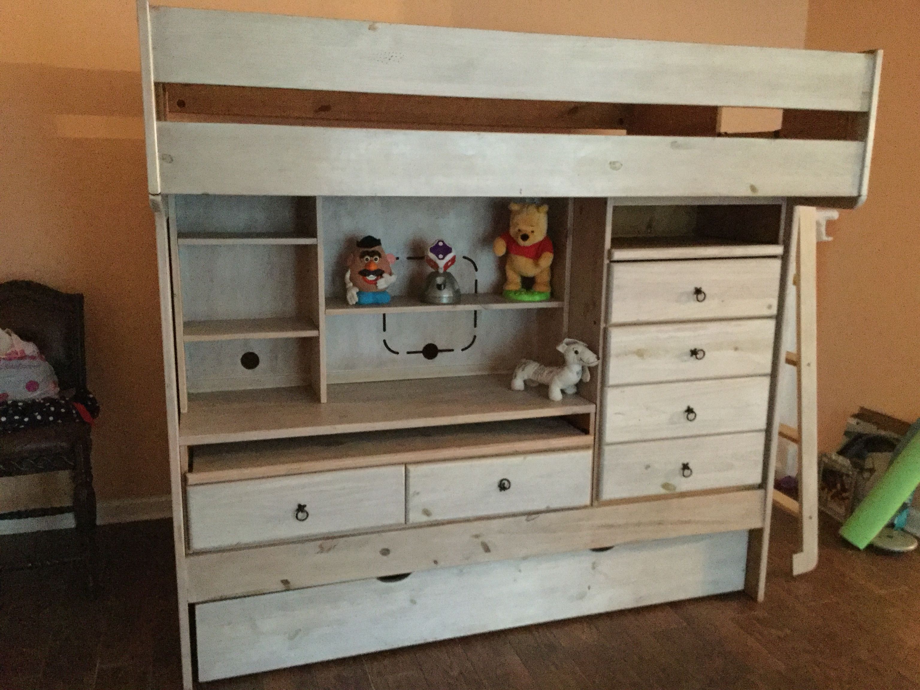 Bunker Double Bed With Desk And Small closet