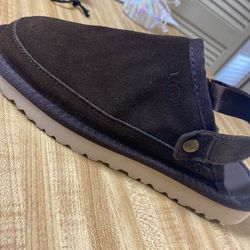 UGG CLOGS