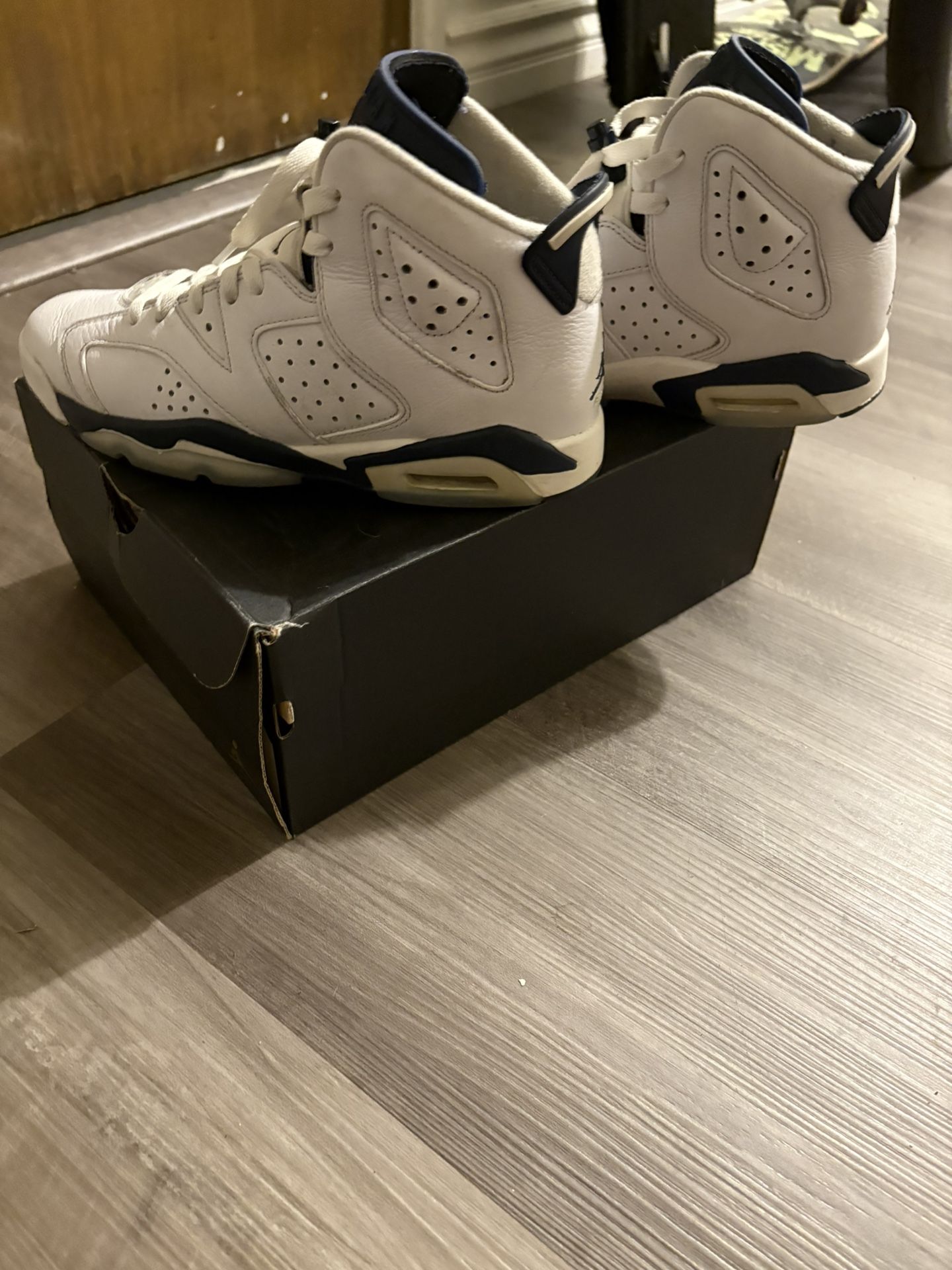 Air Jordan 6 Retro Midnight Navy