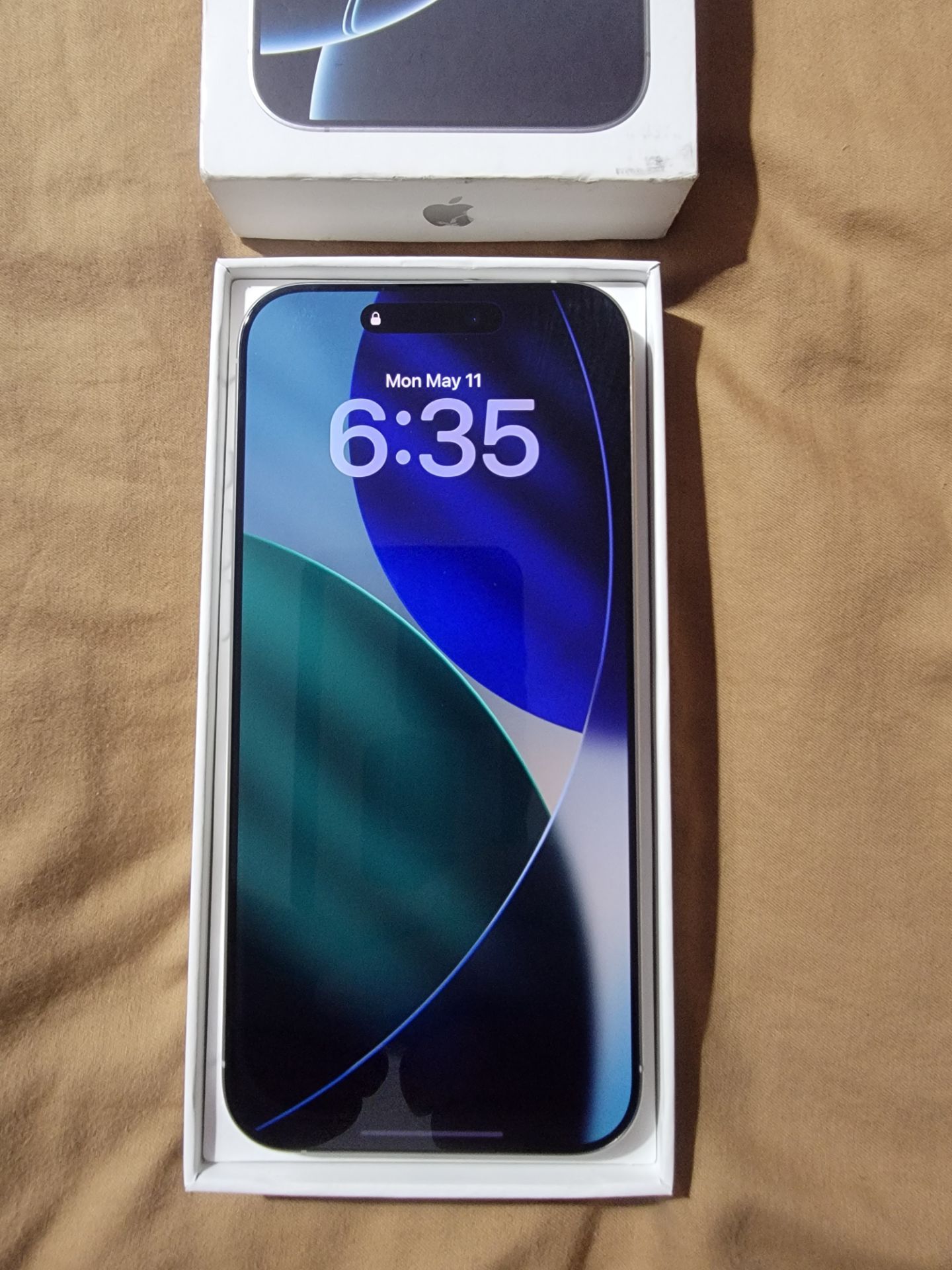 Brand New Unlocked Iphone 16 Pro Max 256 GB