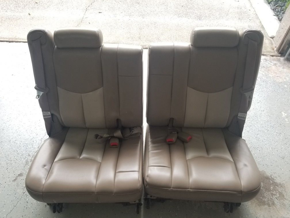 GMC Yukon Denali 3rd row Seats