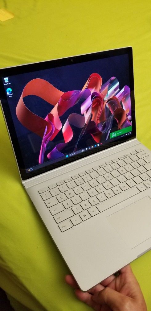Microsoft Surface 2 13.5" Laptop And Tablet 2In1