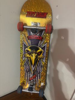 Tony hawk skate board