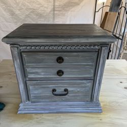2nightstands