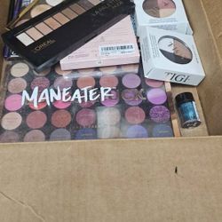 Box Full Of. Make up