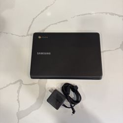 Samsung  Crome Laptop