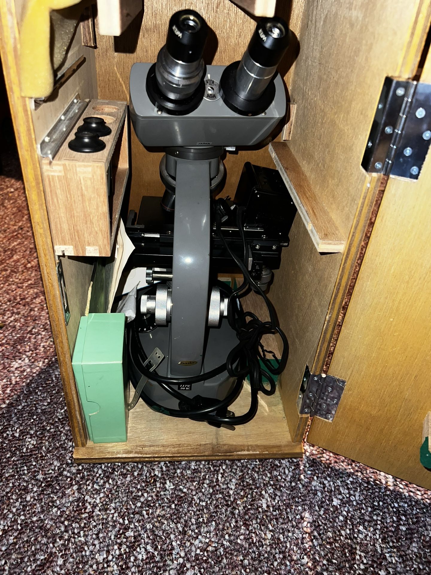 Wesco Microscope