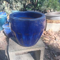 Blue Small Ceramic Pots 💙$50