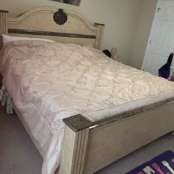 King bed frame & dresser 