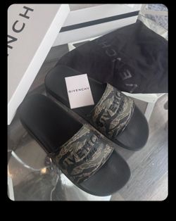 Authentic Men’s Givenchy Slides- 14