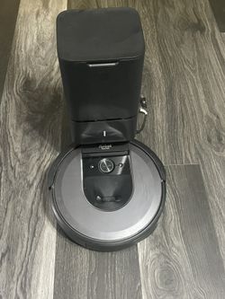 Roomba I7 Self Emptying Vacuum