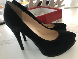 Guess heels