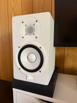 Yamaha HS5 Studio Monitor (2)