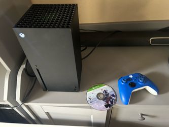 XBOX Series X 1 Controller And 1 Game