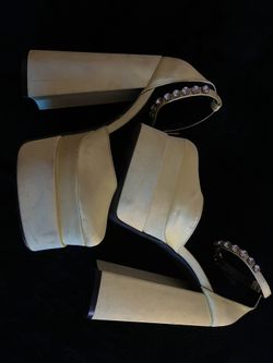 Tacones / Heels