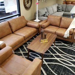 GREAT SOFA AND LOVESEAT SET NEW 