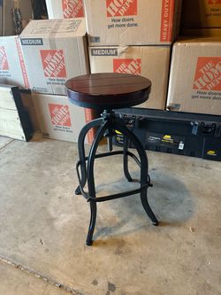 Bar stool x4