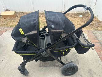 Evenflo Pivot Xplore All-Terrain Stroller Wagon (Wayfarer Black)