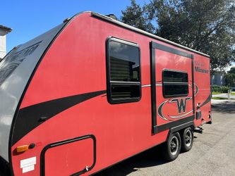 Micro Minnie 21 Feet Rv