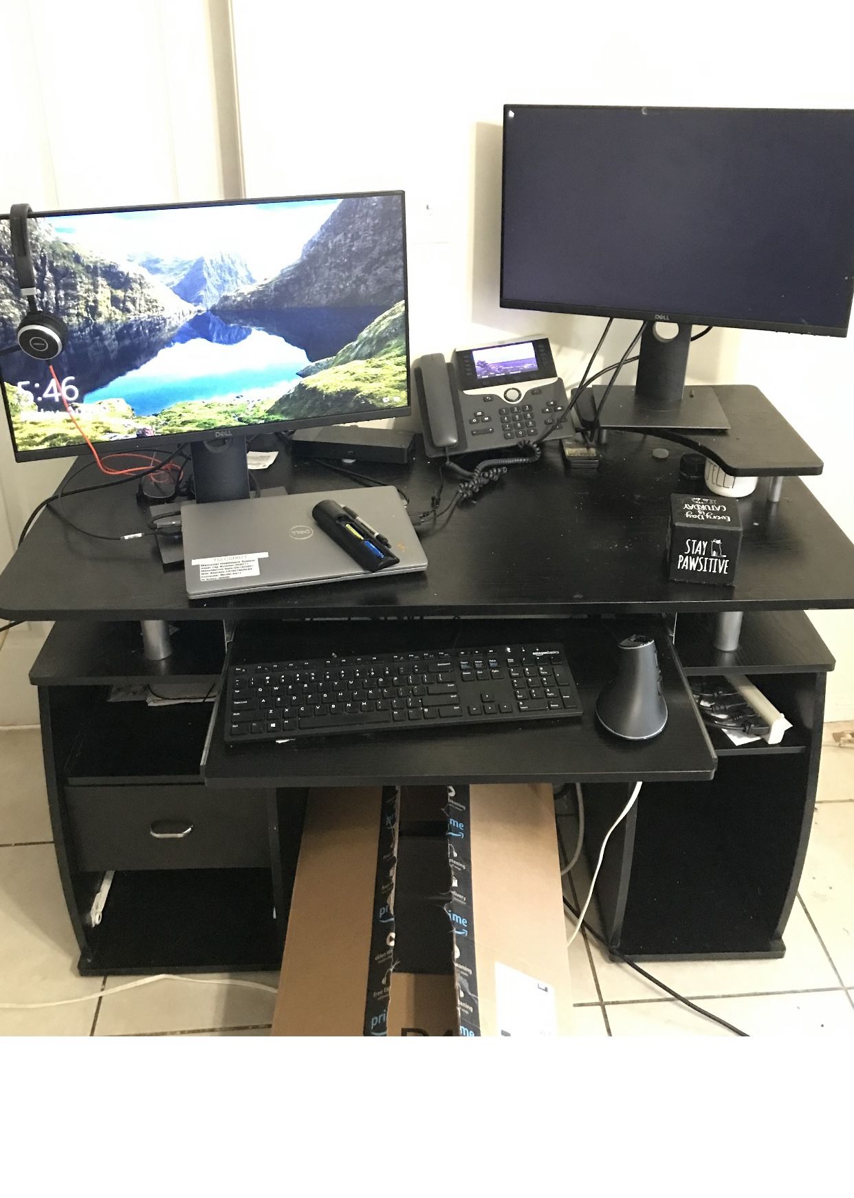 DESK