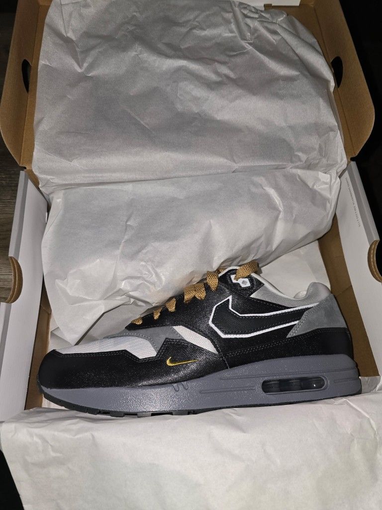 Air Max 1 Big Head Edition James Bond