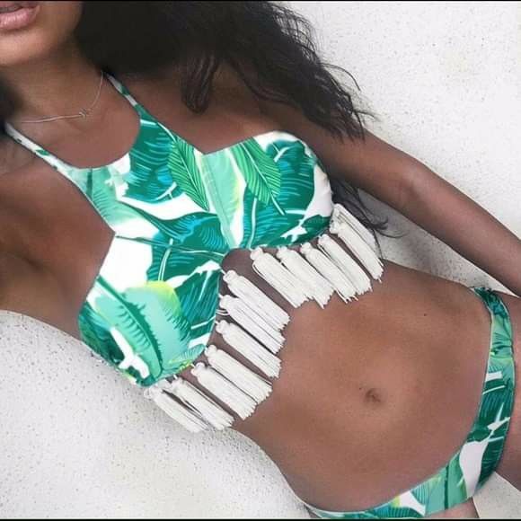 Green leaves Halter tassel fringe Bikini swimsuit