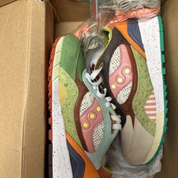 Size 7.5 - Saucony Shadow 6000 Food Fight