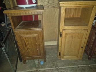 Oak Wood Nightstands with Cabinet Door – Set of 2