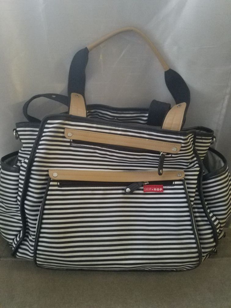 Skip hop diaper bag