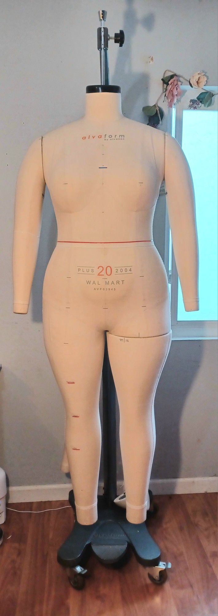 Professional Dress Form Size 20 Alva Form Industry Standard, Collapsible