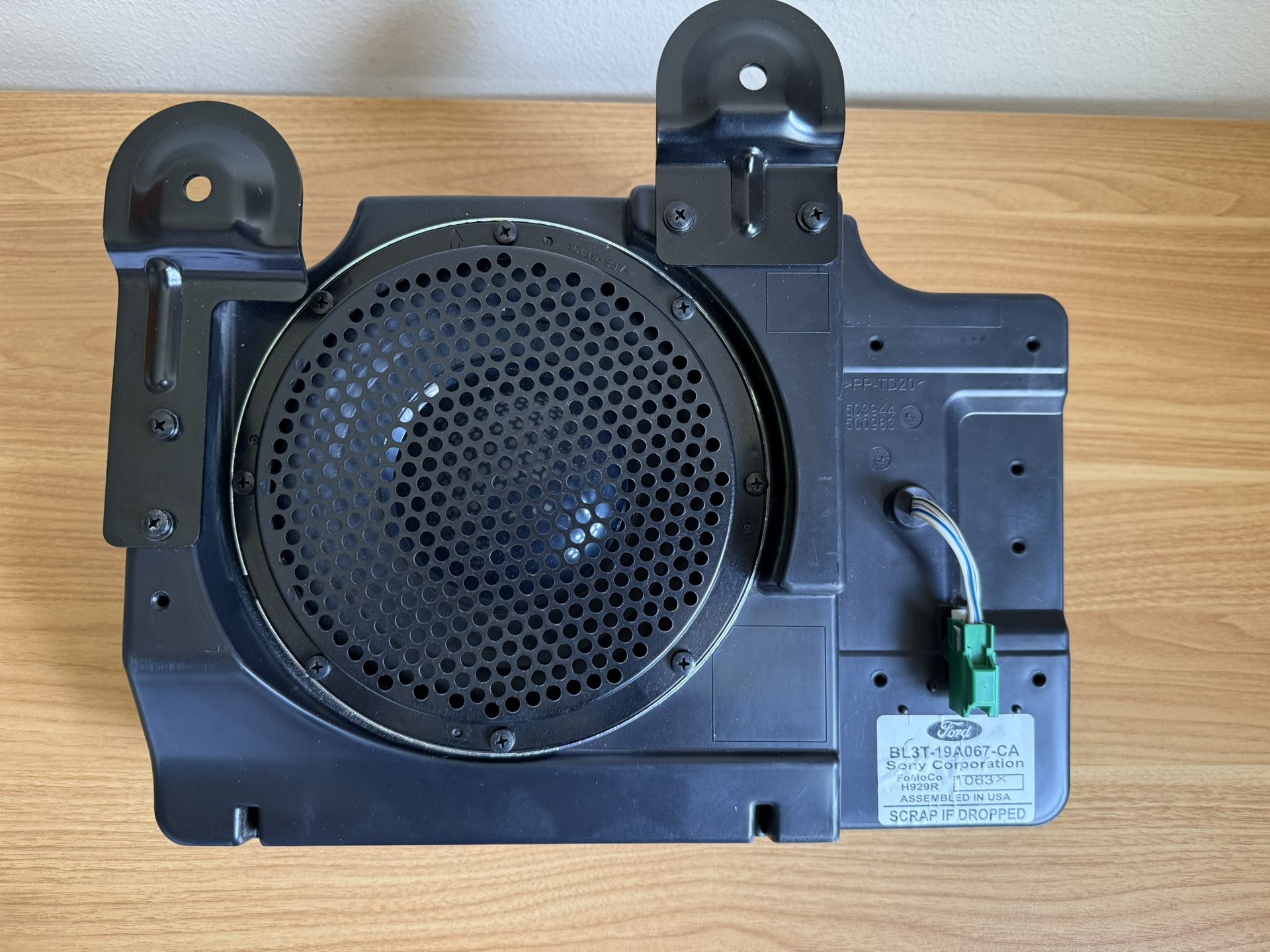 Factory Sony 700W Subwoofer for 2011-2014 Ford F-150 SuperCrew