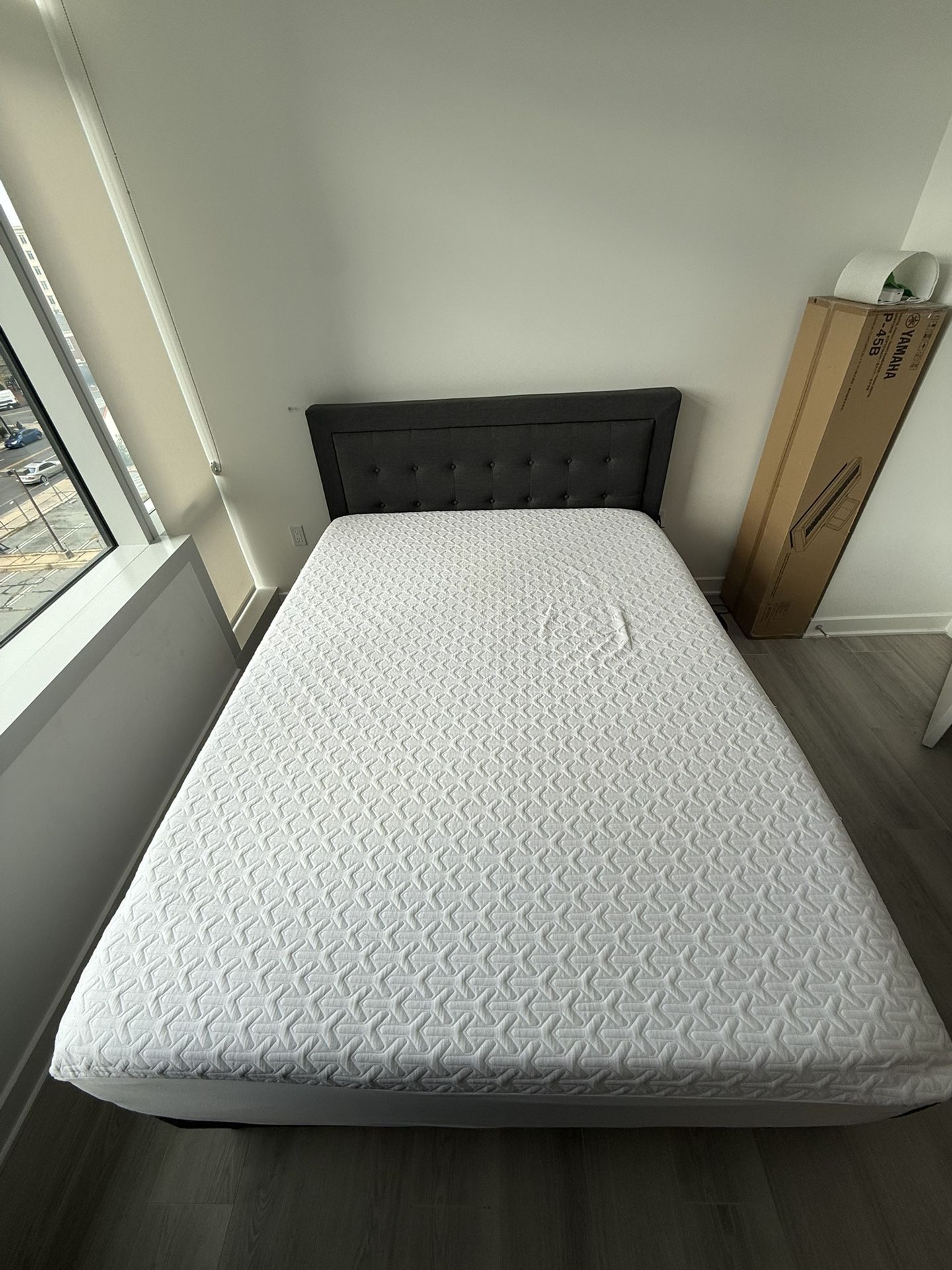 Queen Memory Foam Mattress & Bed Frame