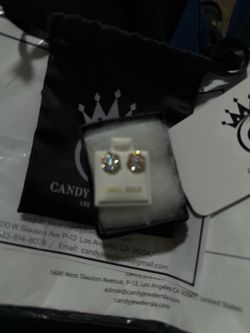 10k gold Flower diamond earrings