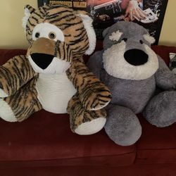 Jumbo Plush Inter American Floppy Pillow Tiger & Dog