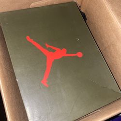 Travis Scott Jordan 6s (Size 13)VNDS